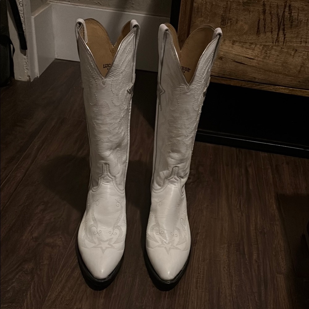 GINA Lucchese - White Western Boots with Star Detail